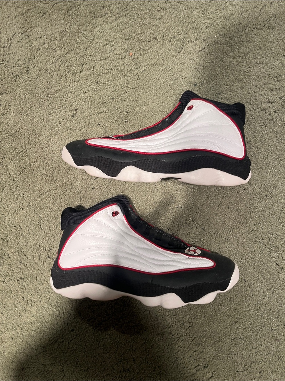 Jordan Men’s Sneakers — White / Black / Red - Picture 3 of 7